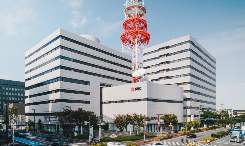 コスミックビジネス 福岡本社の外観